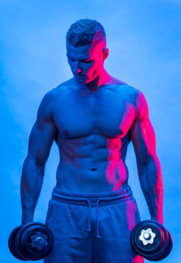 Парень тренер