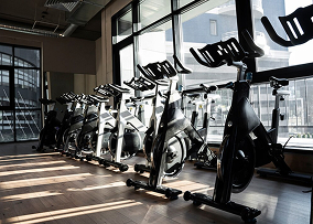 велодорожки в спортивном зале